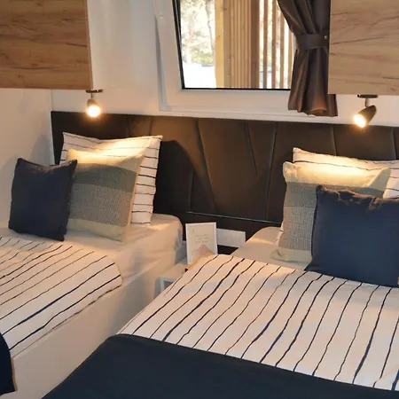 Lucas Mobile - Premium Mobile With Terrace And Patio * Drage